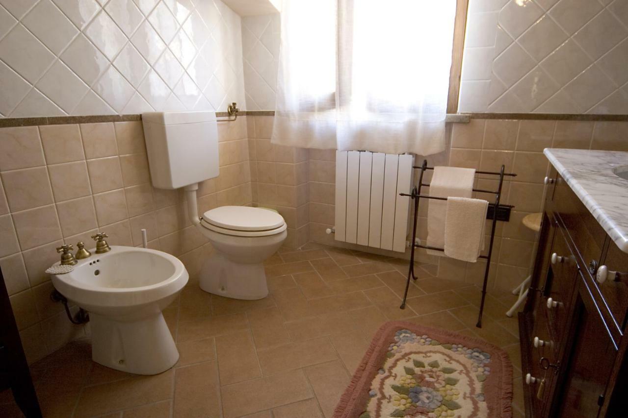 Angolo Del Gelsomino Castel Ritaldi Экстерьер фото